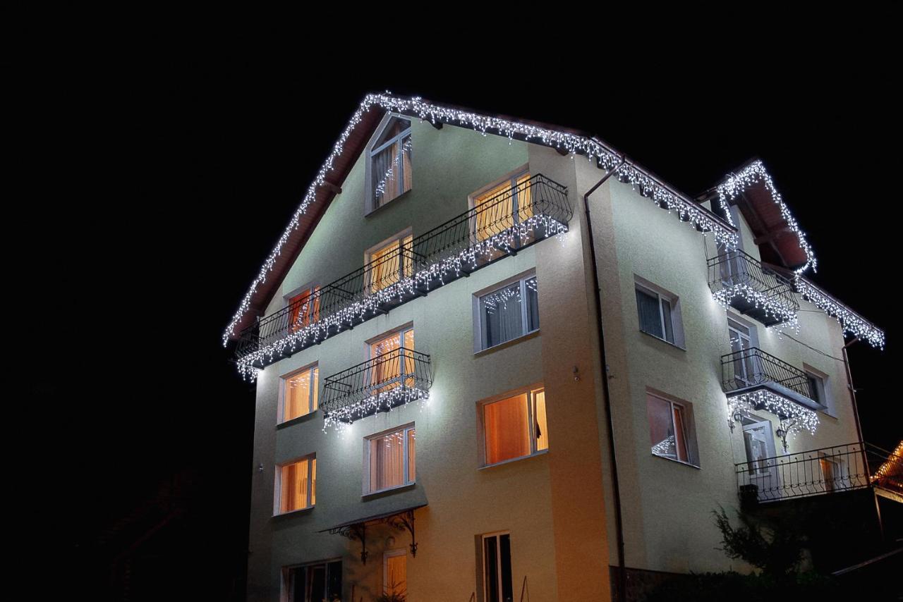 Toga Hotel Yablunytsya Exterior photo
