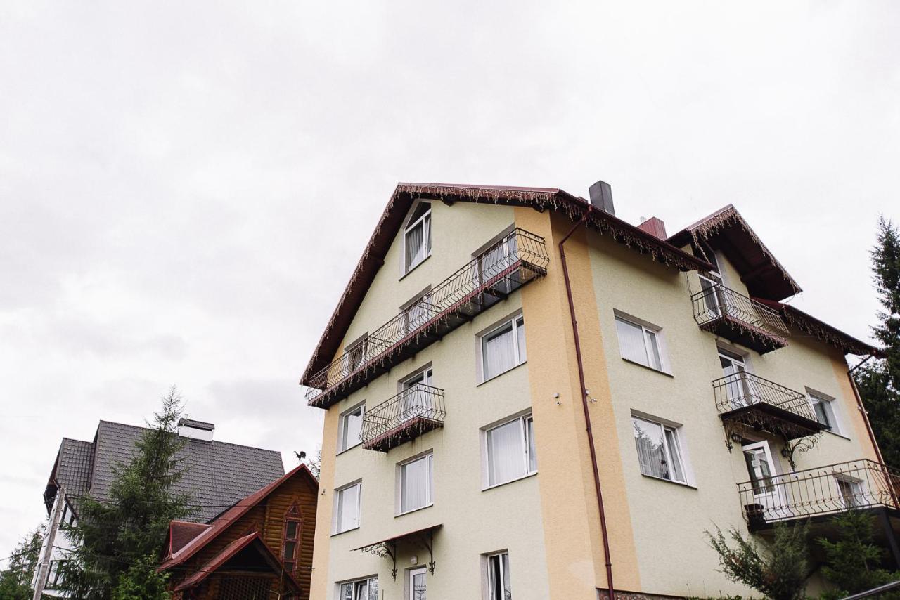 Toga Hotel Yablunytsya Exterior photo