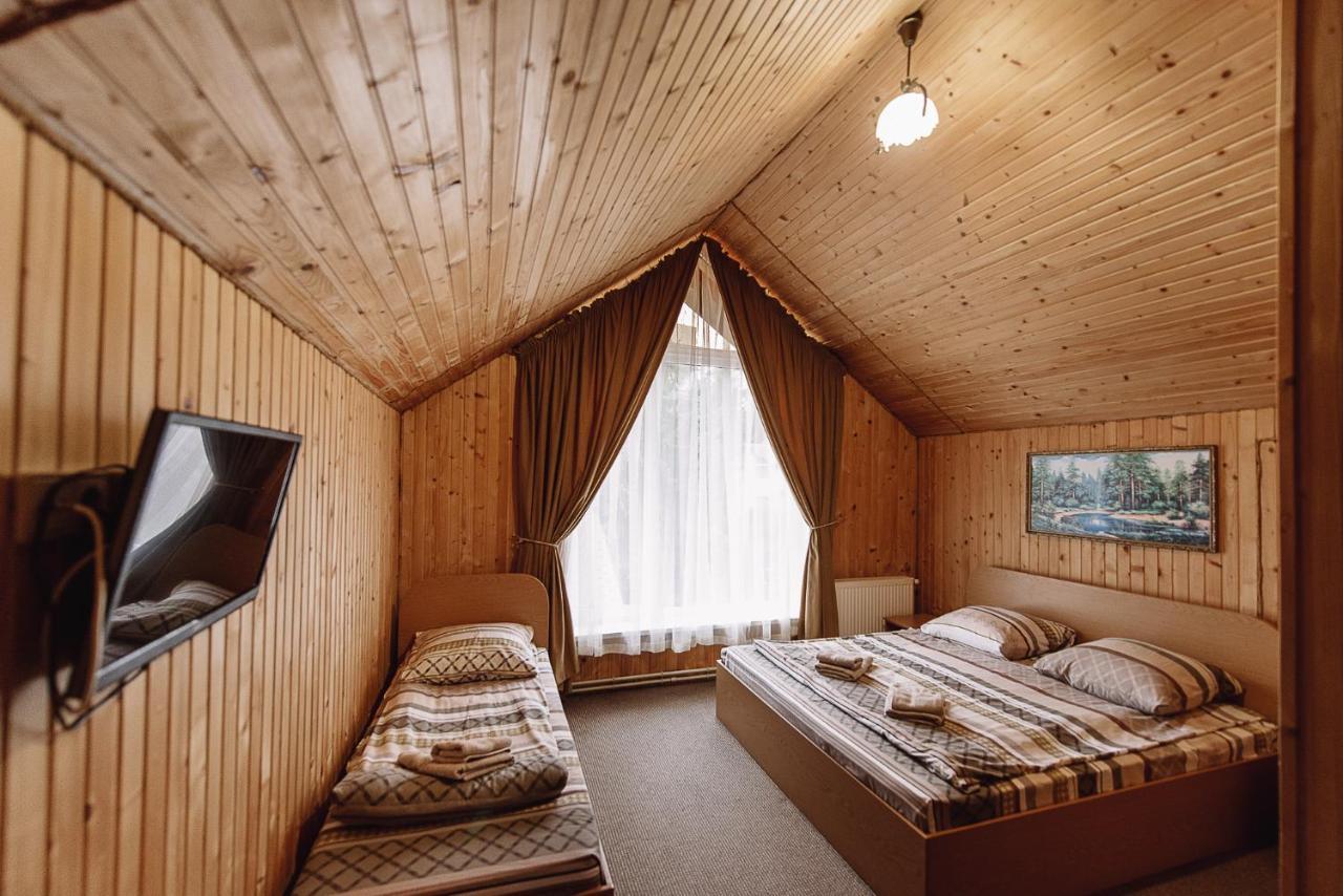 Toga Hotel Yablunytsya Exterior photo