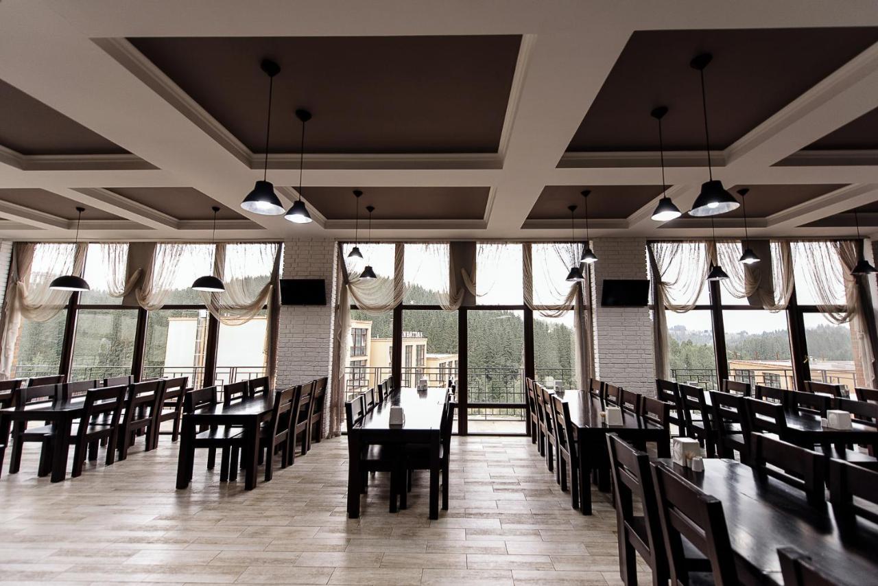 Toga Hotel Yablunytsya Exterior photo