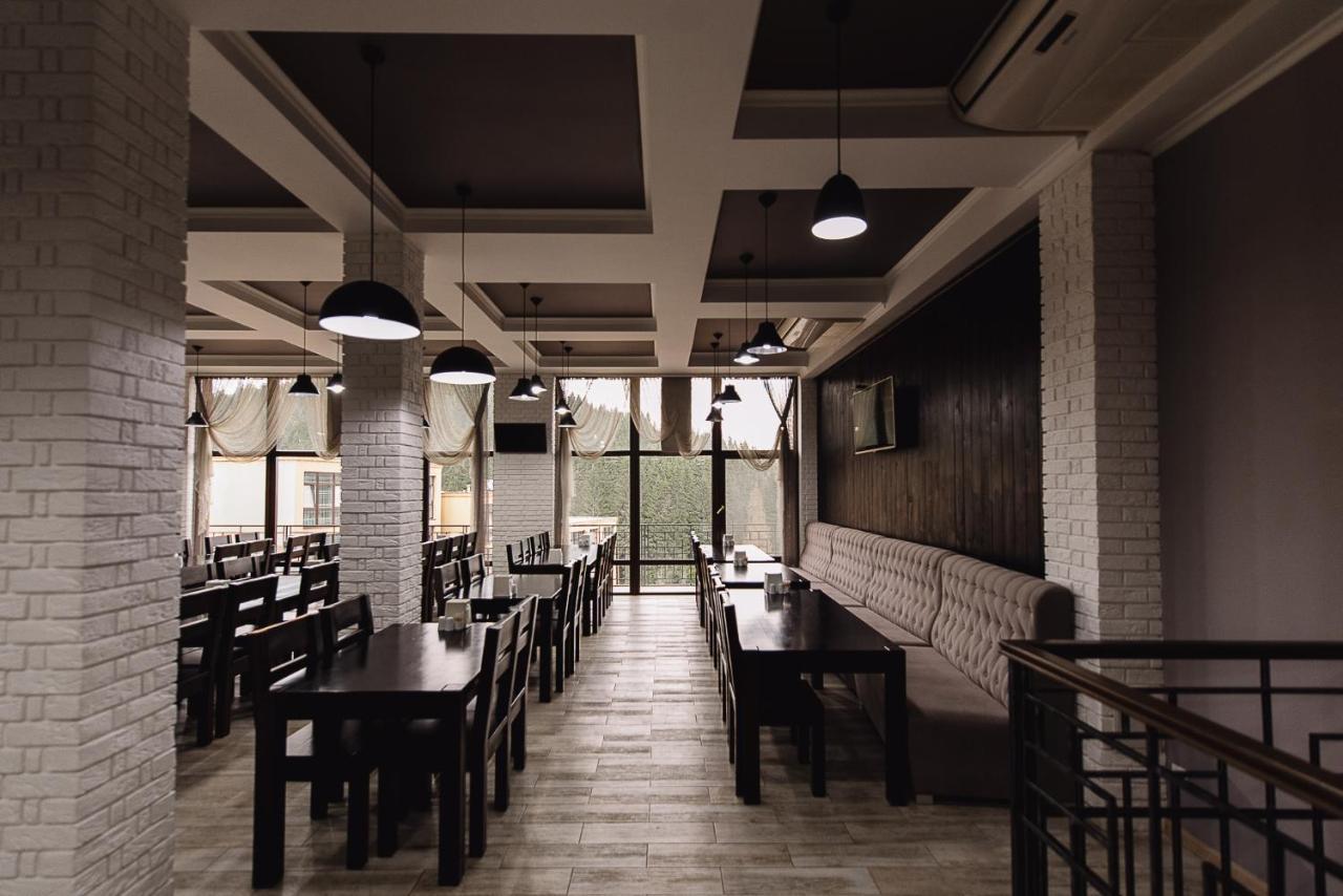 Toga Hotel Yablunytsya Exterior photo