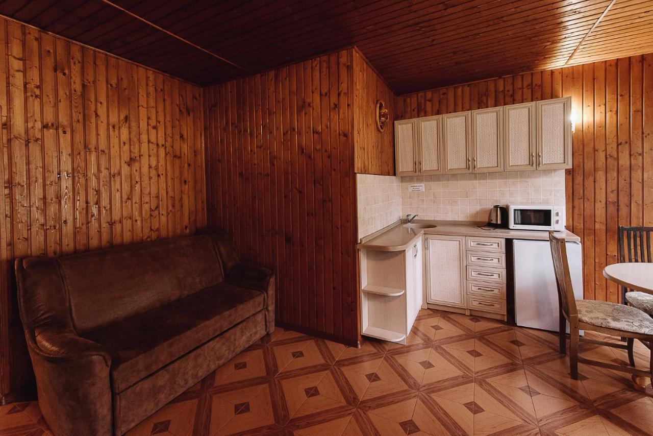 Toga Hotel Yablunytsya Exterior photo