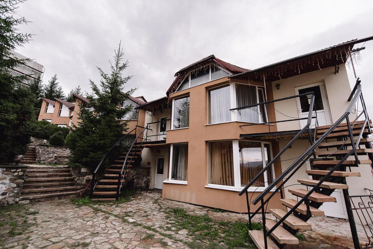 Toga Hotel Yablunytsya Exterior photo