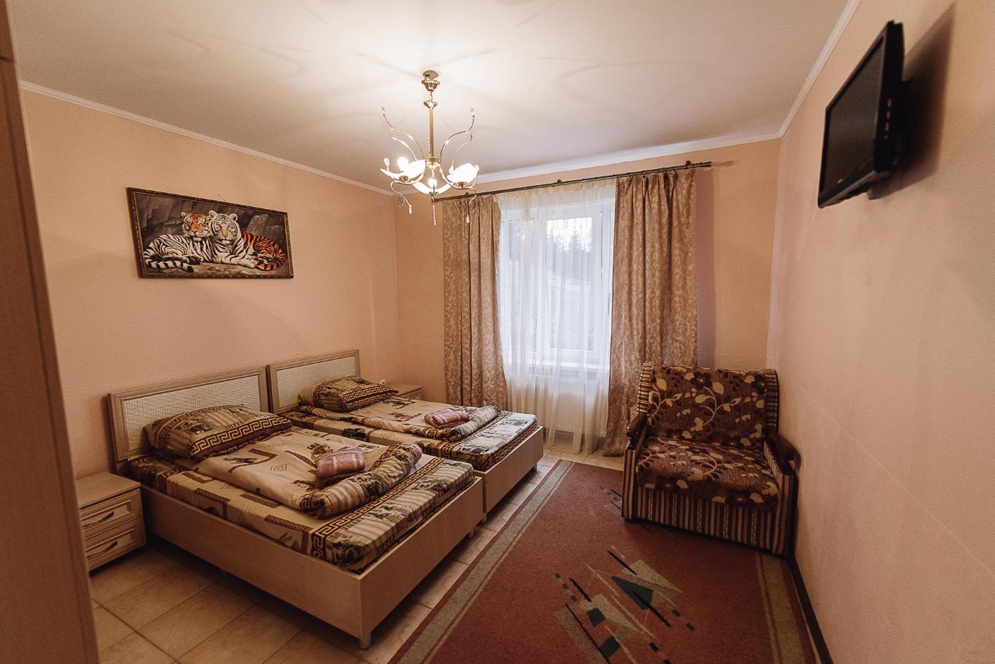 Toga Hotel Yablunytsya Exterior photo